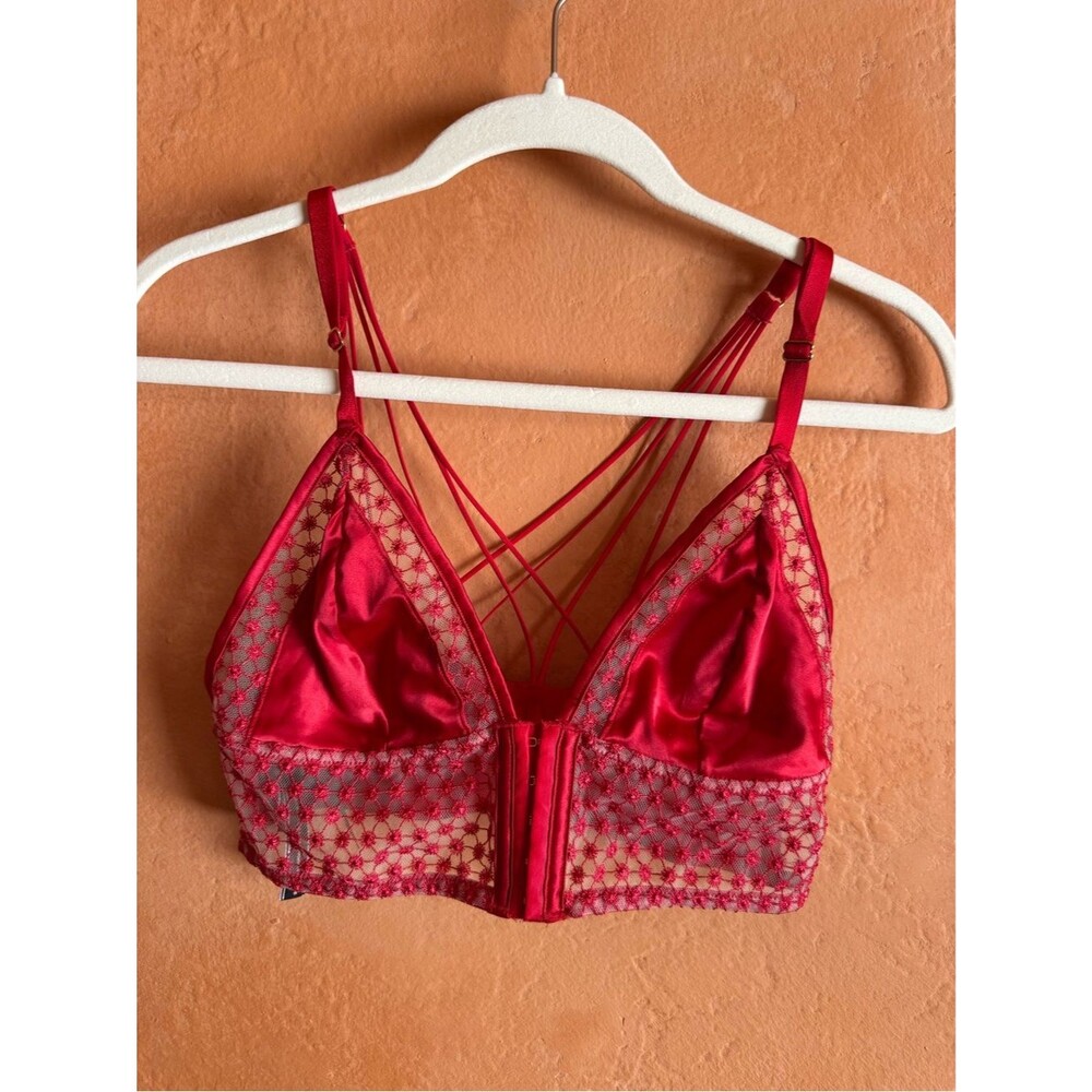 Victoria’s Secret Lace Bralette Strappy Back Red Satin Mesh Lingerie Size L